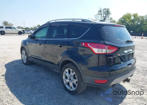 2016 Ford Escape Titanium из США, поврежденный, VIN 1FMCU9J90GUB92957
